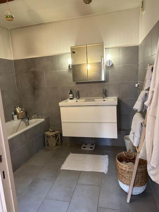 Appartement Carmes, Hypercentre Toulouse Eksteriør bilde